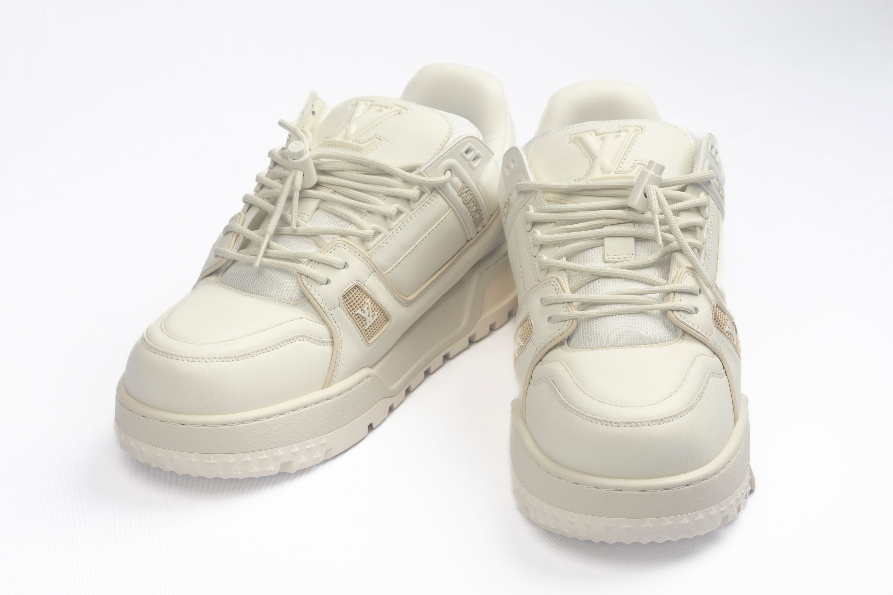 Louis Vuitton Trainer Maxi Sneaker front of the shoe